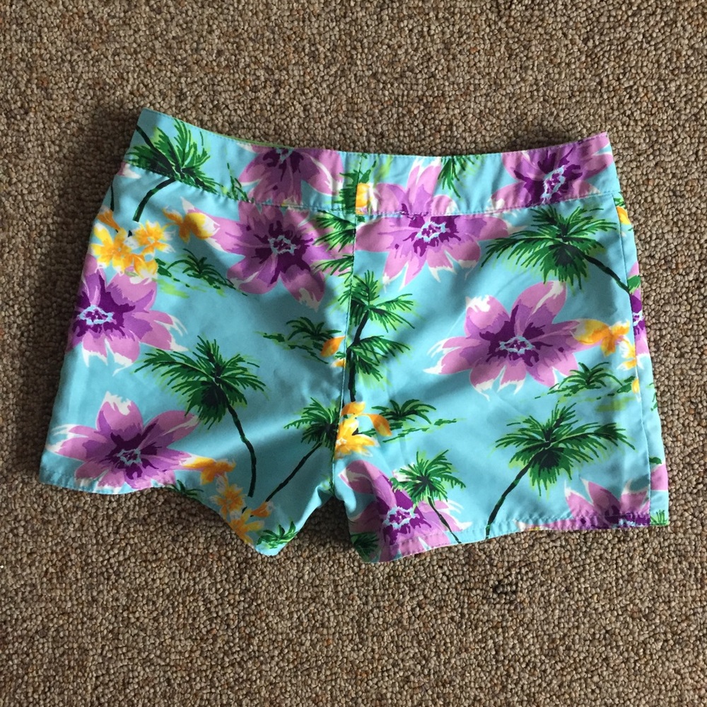 Floral board shorts - Picture 2 of 3